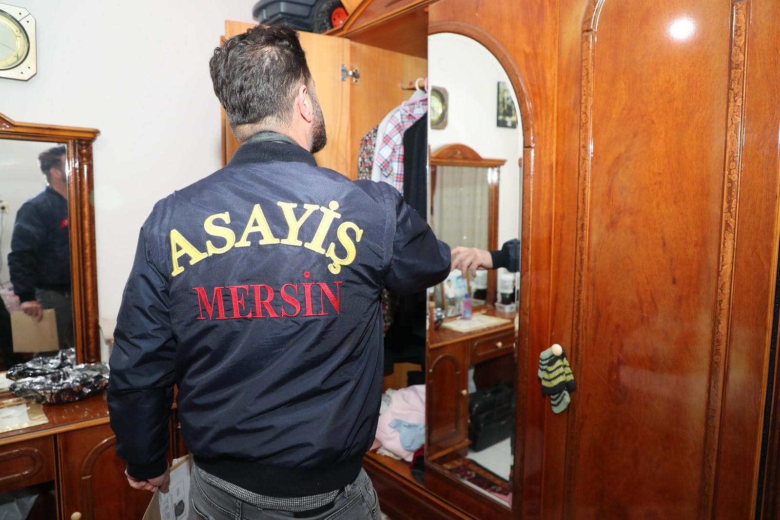 Mersin'de aranan şahıslara şafak operasyonu: 38 gözaltı